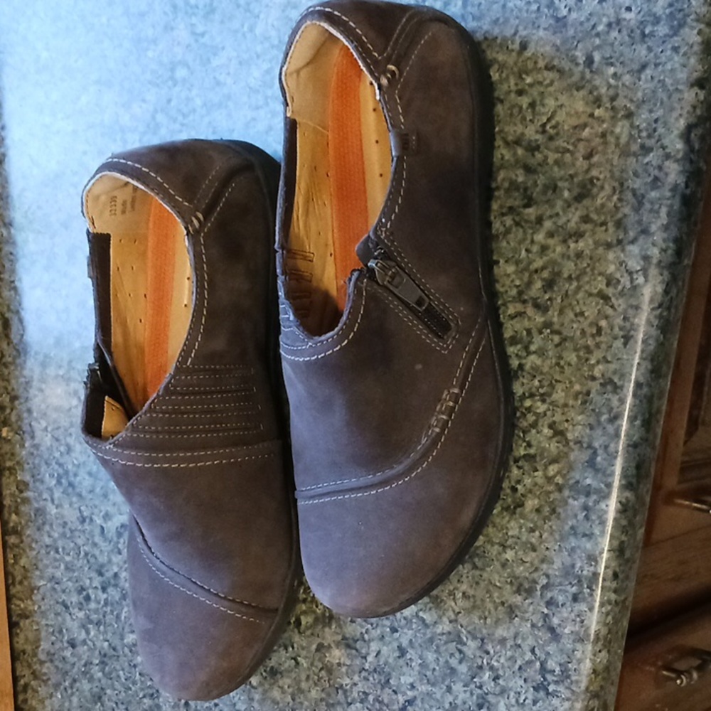 Womans Shoes Flats 8 1/2 Clark Sturetured